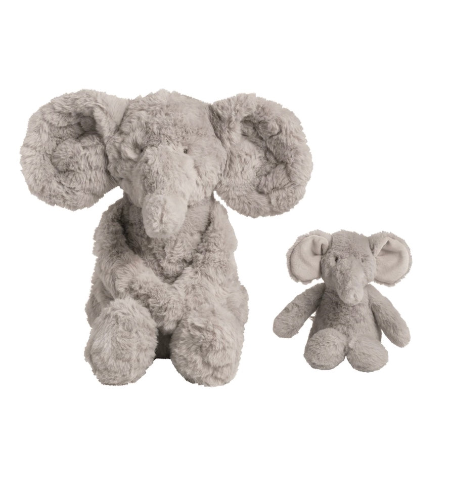 Mama and Baby Elephant