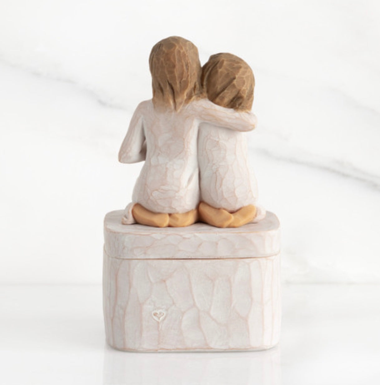 Sister Mine Keepsake Box "Nothing comes close to the closeness of sisters"