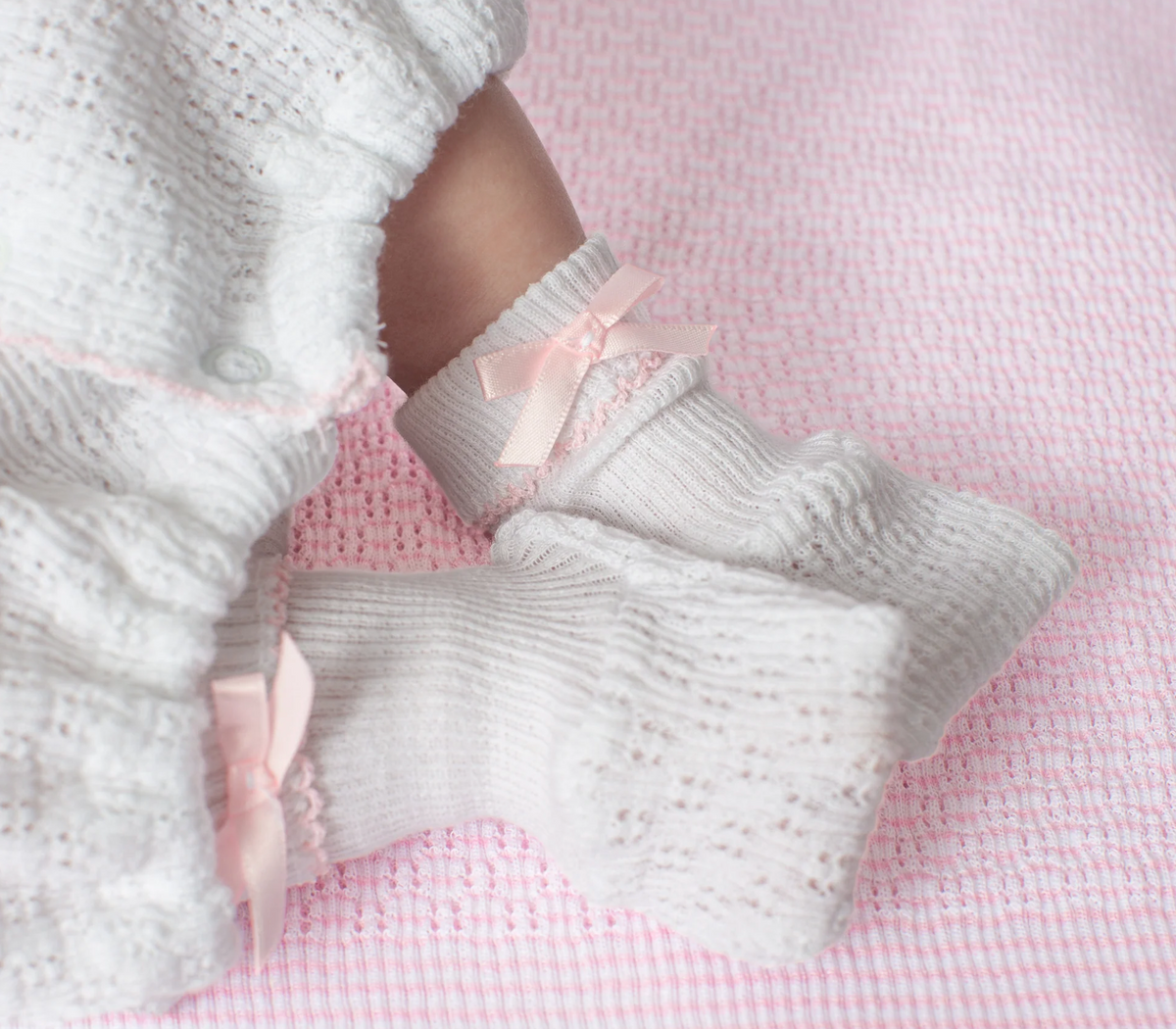 Paty Knit Booties Pink Trim