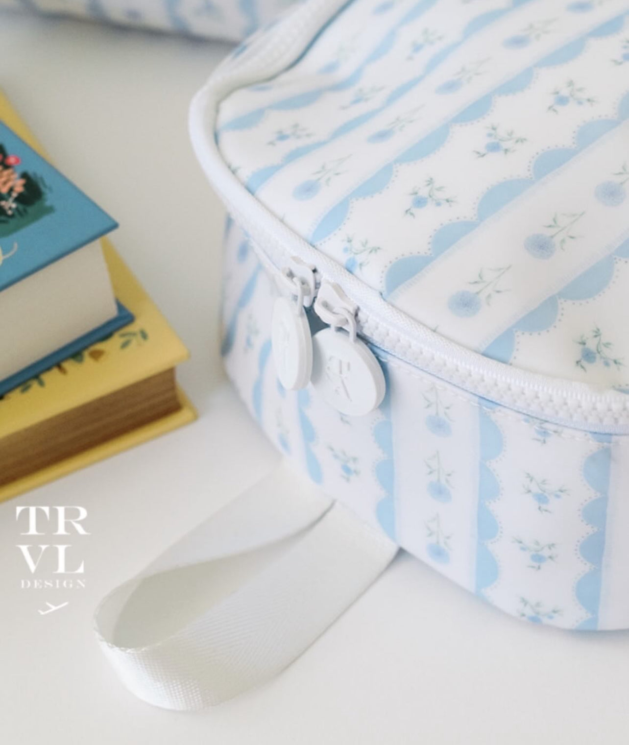 TRVL Blue Floral Stripe Lunch Bag