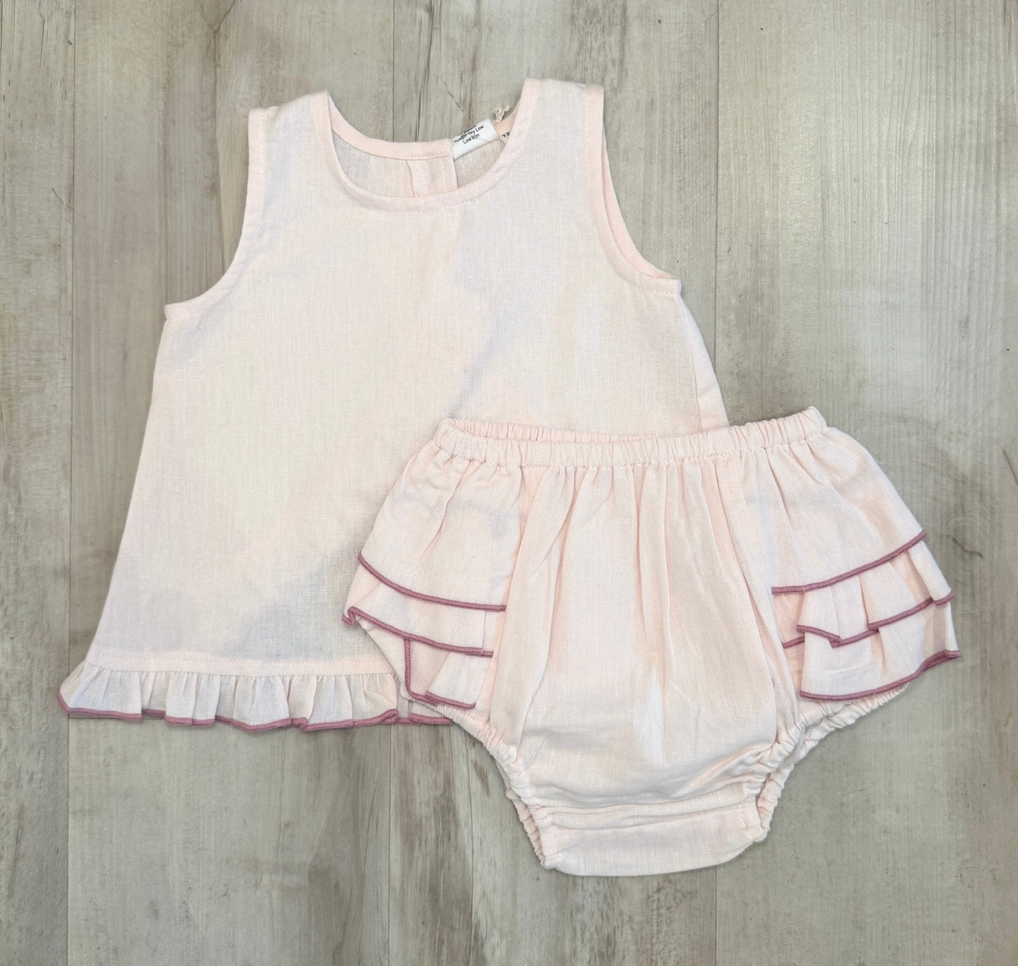 Pink Ruffle Linen Diaper Set