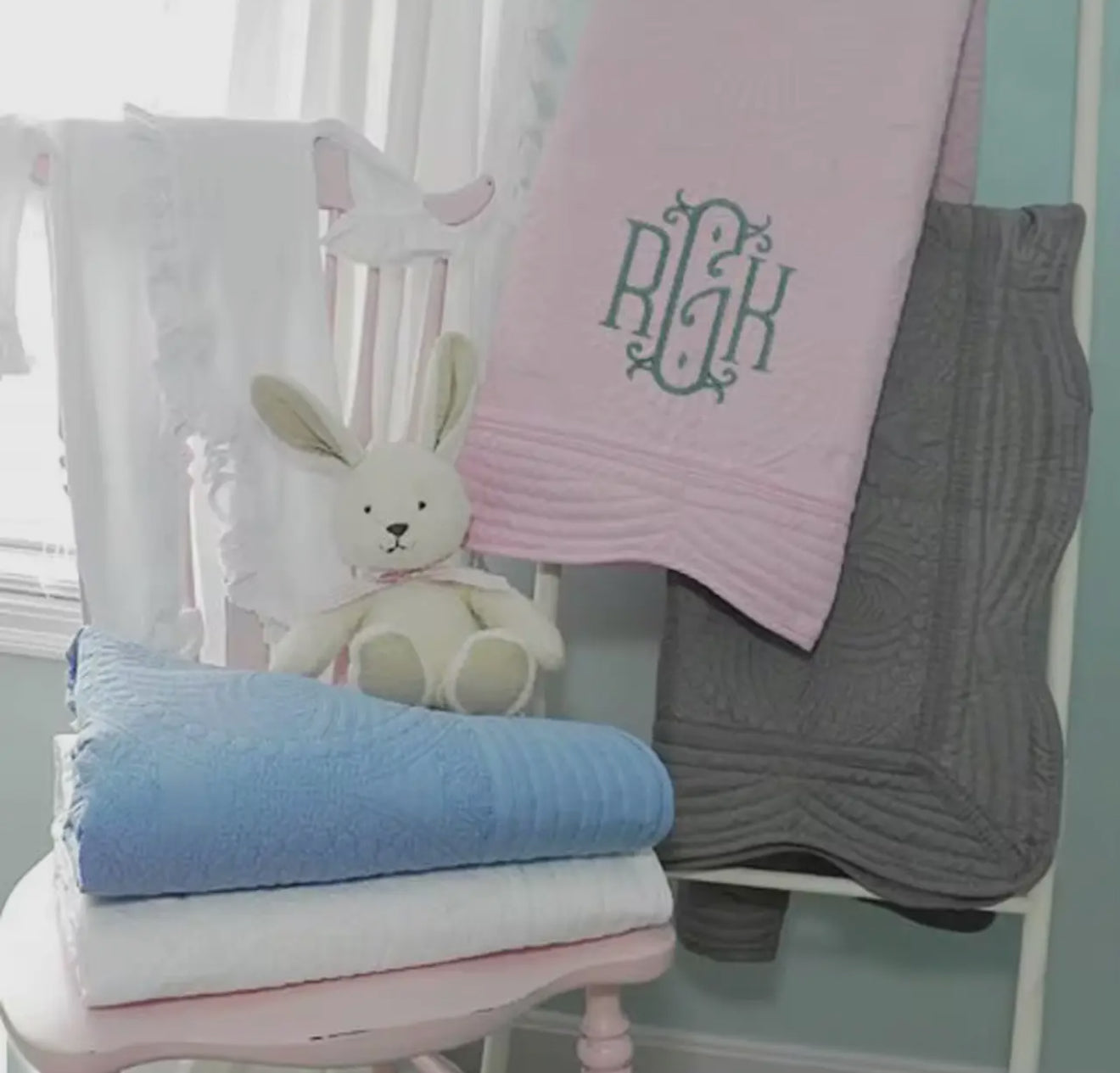 Heirloom Quilt - 7 Colors