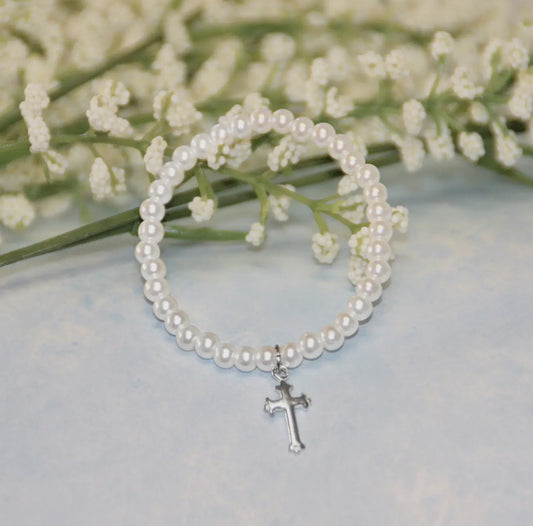 Pearl bracelet with Sterling Cross 5”