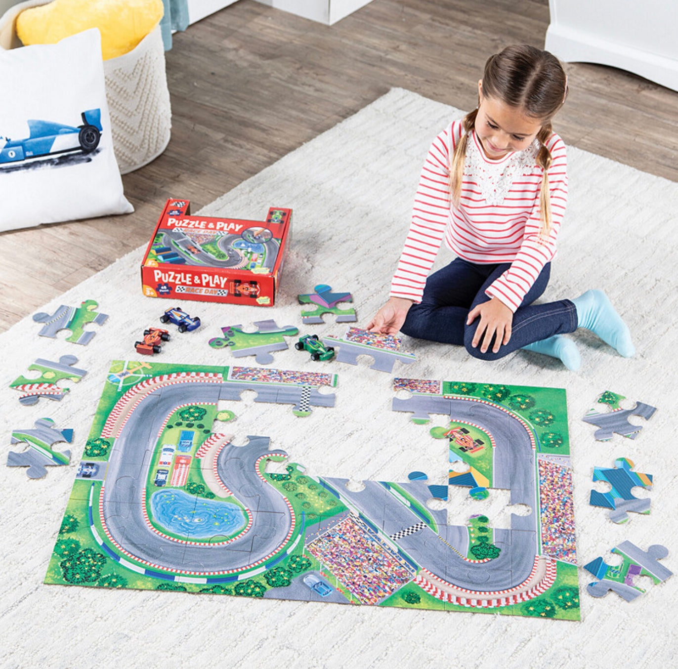 Race Day Puzzle & Play